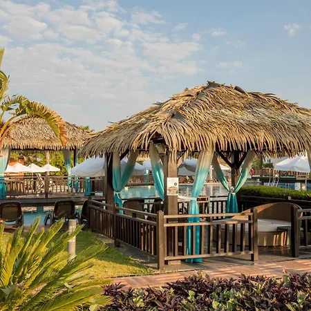Курортный комплекс Sherwood Blue - Adults Only Белек
